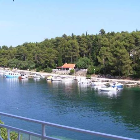 Apartments Luka Корчула Экстерьер фото